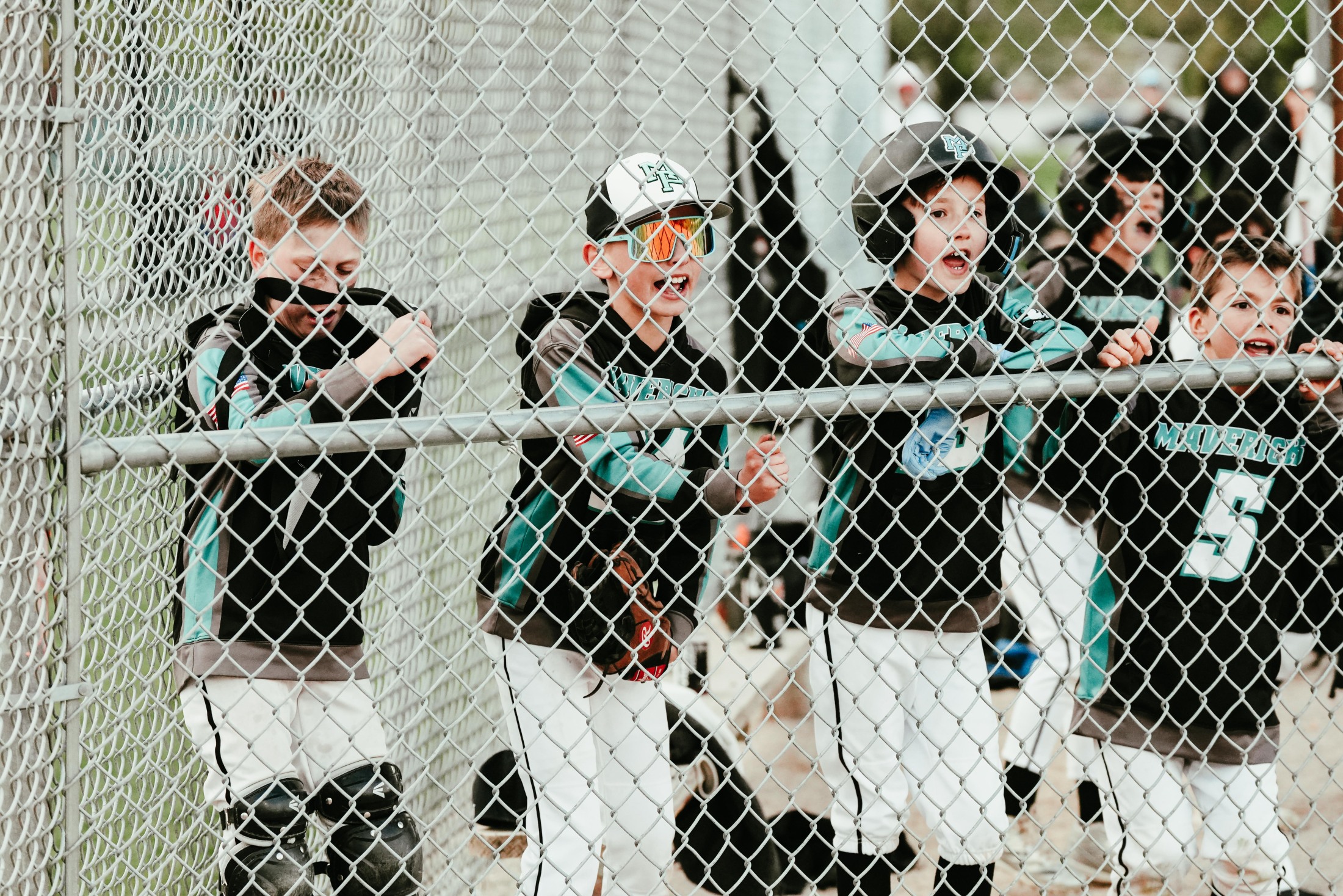 Young Mavs watching from the dugout